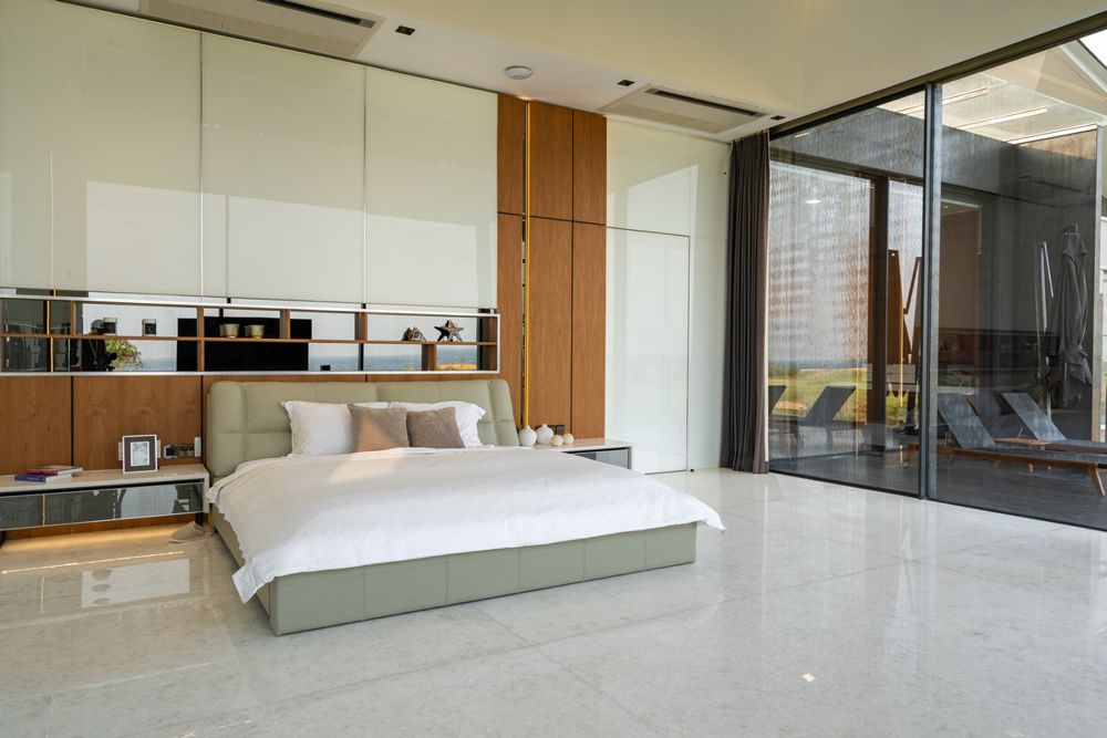 Breathtaking Beach and Golf Course Views — view 4