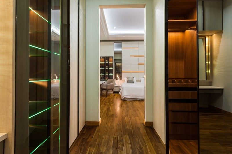 Pondok Indah Wardrobe — view 3