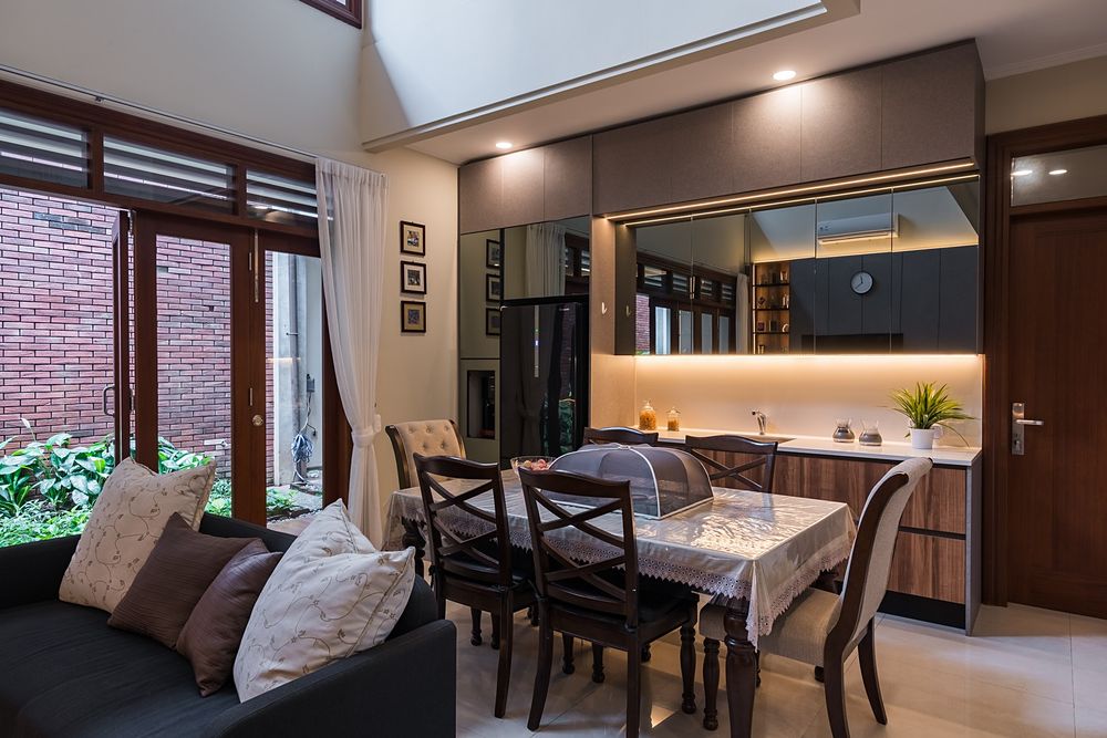Tropical Modern House Interior — view 3